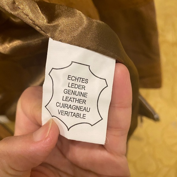 Leather jacket - Picture 4 of 4